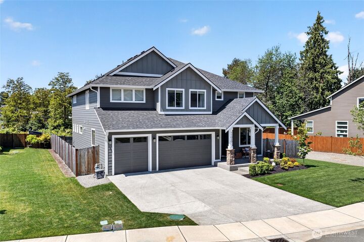 Property Photo:  11020  71st Ave Ct E  WA 98373 