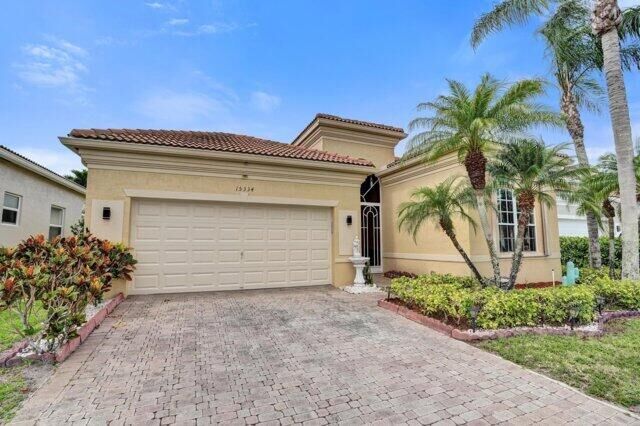 Property Photo: 15334 Fiorenza Circle FL 33446