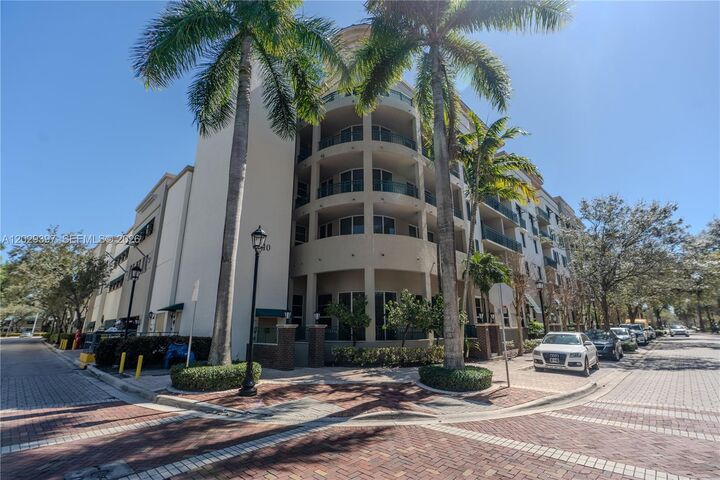 Property Photo: 510 NW 84th Ave 511 FL 33324