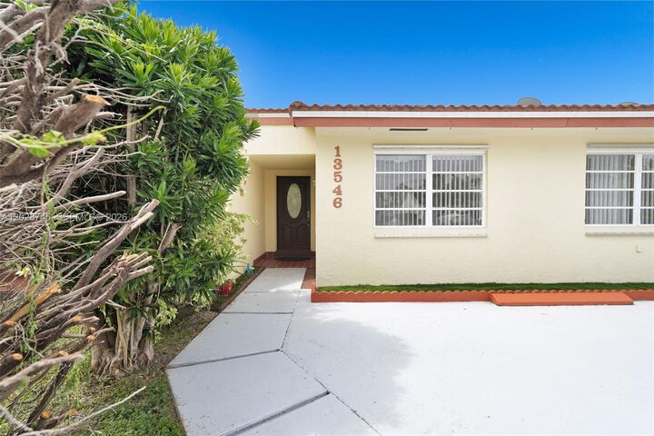 Property Photo:  13546 SW 63rd Lane H-W  FL 33183 