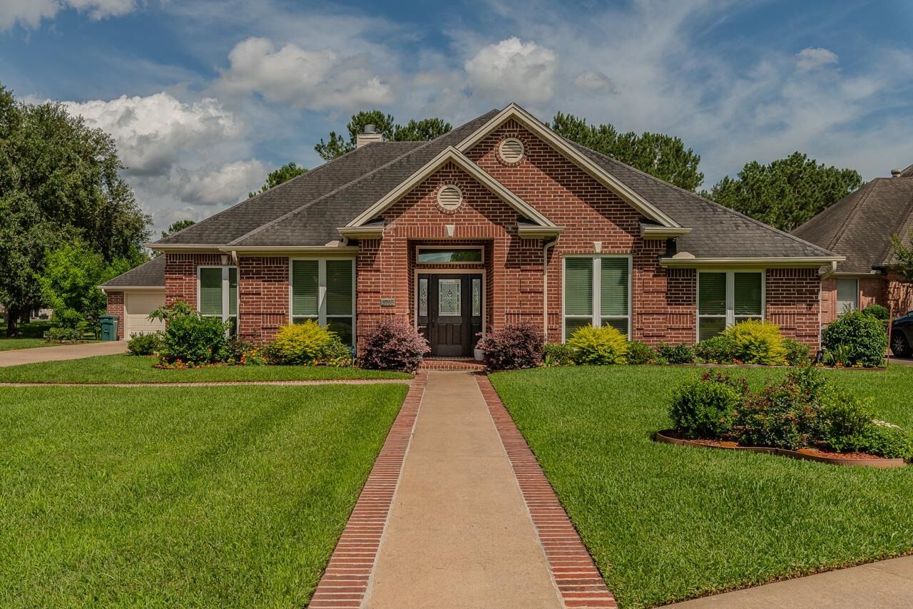 Property Photo: 3765 Seminole Dr. TX 77707