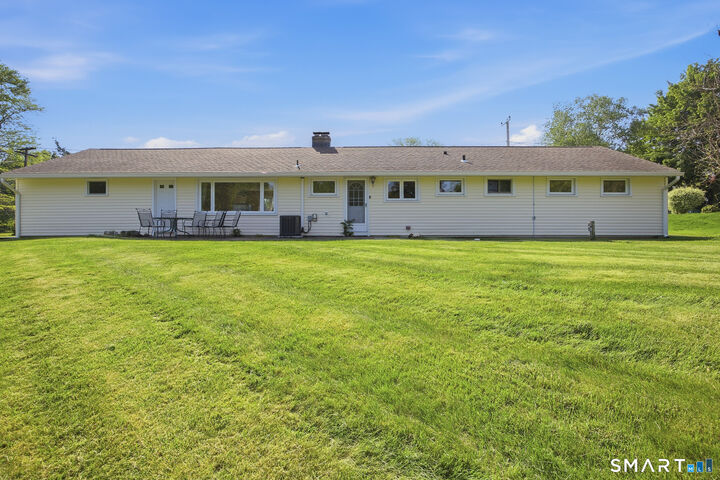 Property Photo:  401 Juniper Lane  CT 06410 