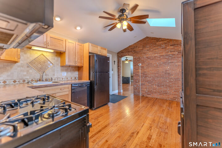 Property Photo:  31 Suffield Street  CT 06096 