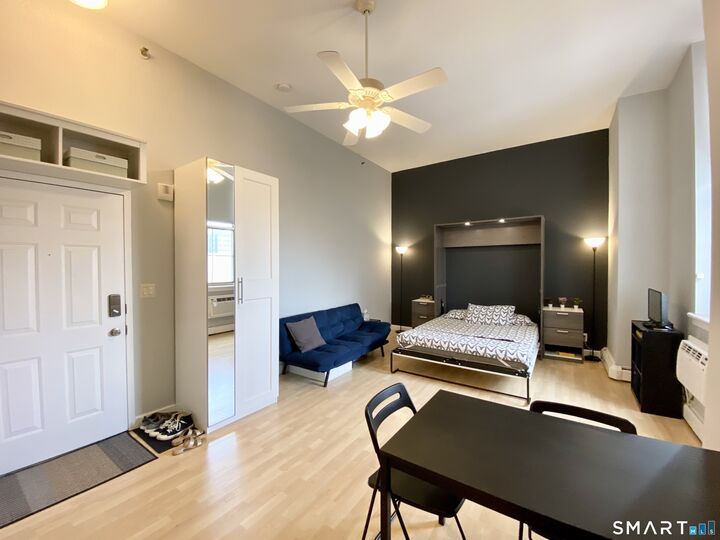 Property Photo: 124 Court Street 605 CT 06510