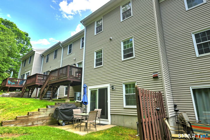 Property Photo: 22 Cornerstone Drive 22 Summit Commons CT 06418