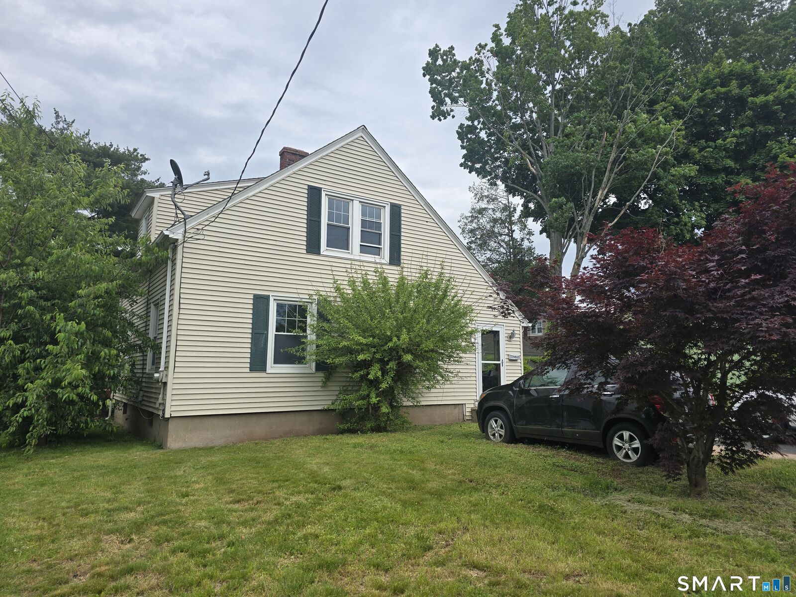 Property Photo:  14 Center Court  CT 06111 