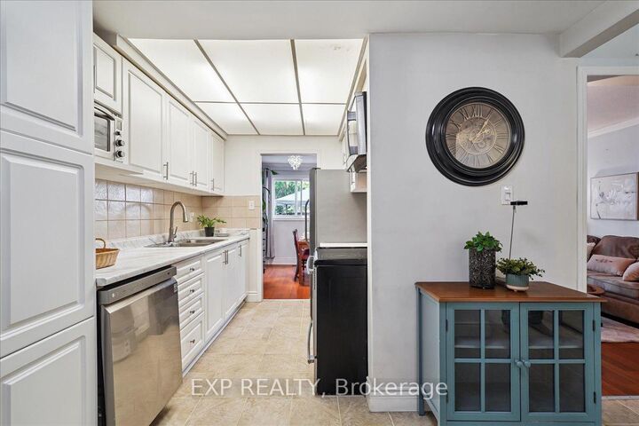 Property Photo: 65 Greenwich Circle ON L6S 2E8