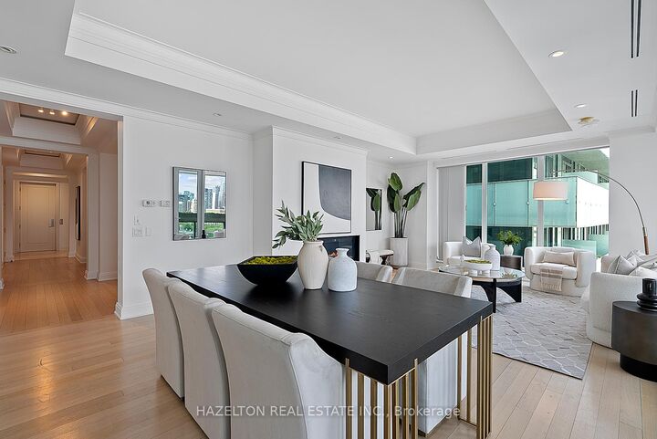 Property Photo: 206 Bloor Street W 1402 ON M5S 1T8