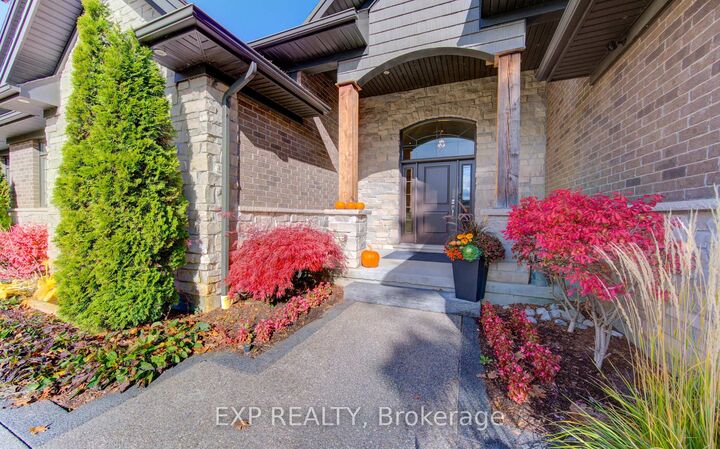 Property Photo: 52 Edgehill Drive ON N2P 2C6