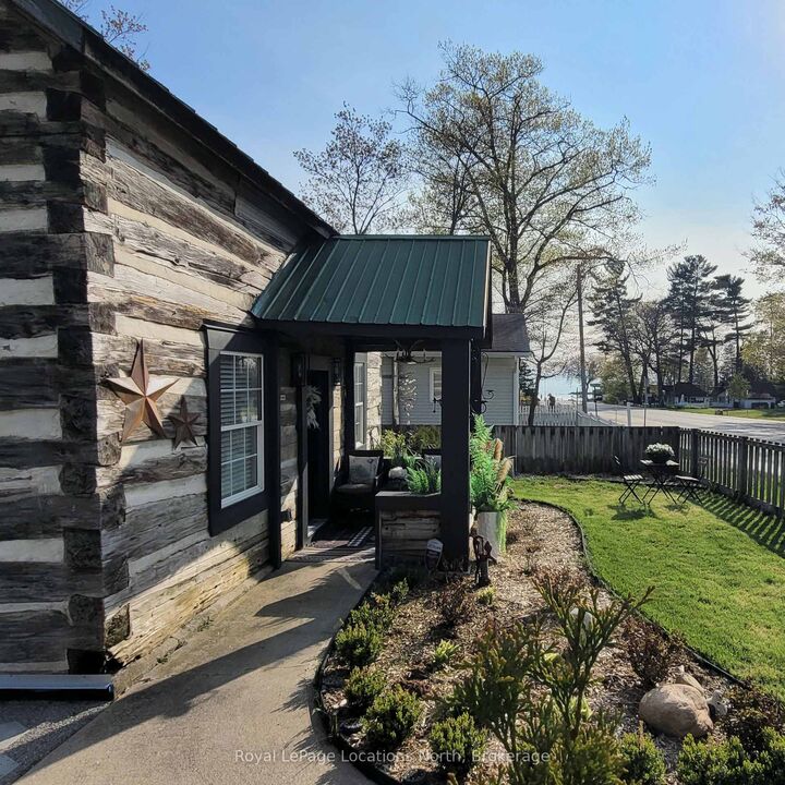 347 Balm Beach Road W — photo 1