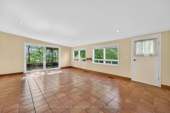 Property Photo: 429 Rouge Hills Drive ON M1C 2Z6