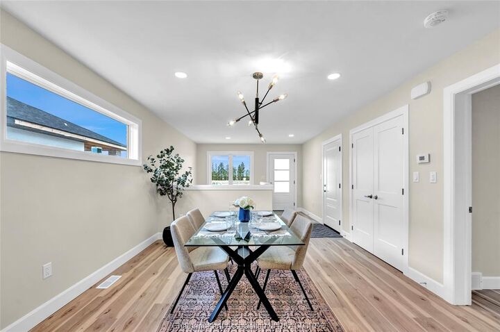 Property Photo: 240 Ironwood Trail ON N7M 0V6