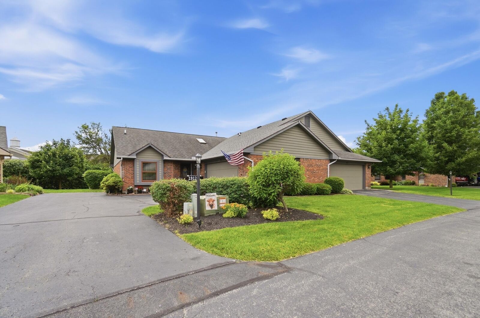 Property Photo:  1912 Wedgewood Circle  OH 45503 
