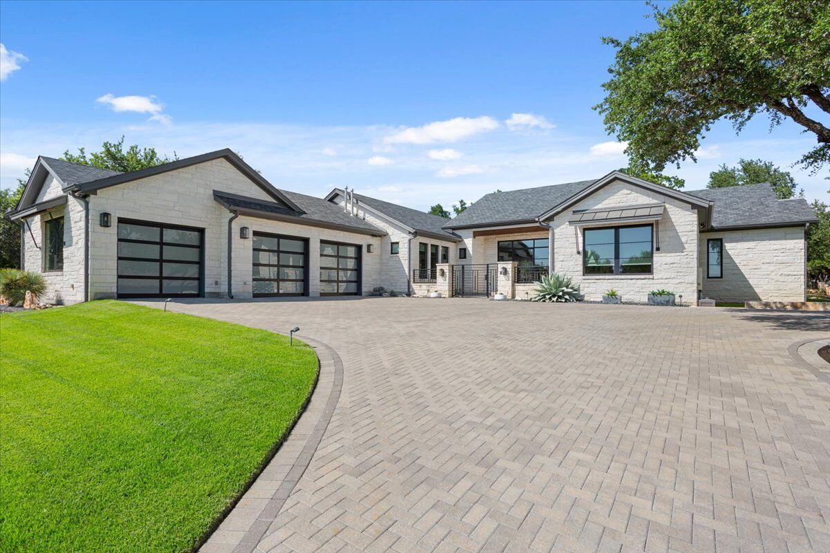 Property Photo:  309 Highland Spring Lane  TX 78633 