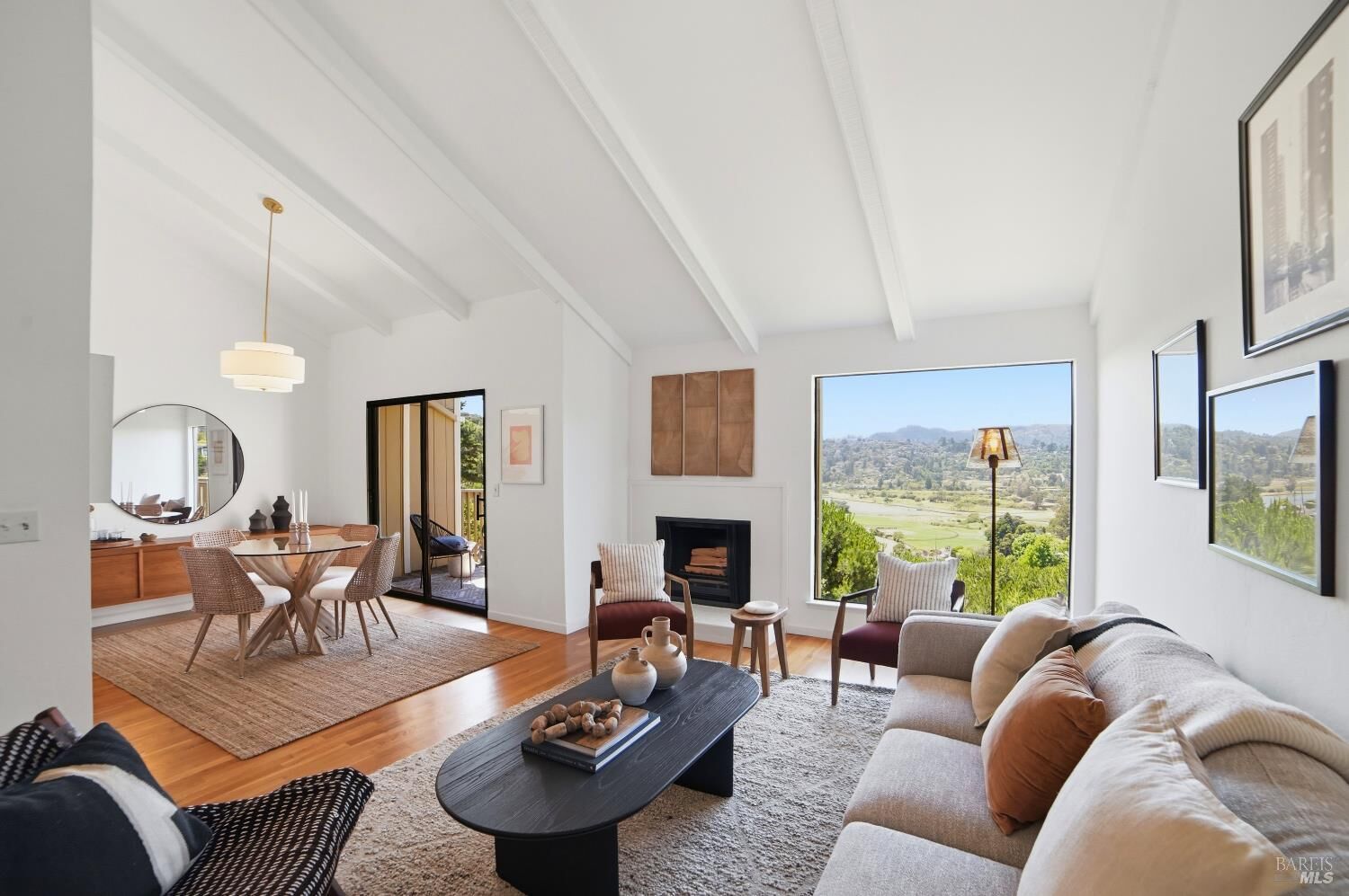 Property Photo:  16 Chaucer Court  CA 94941 