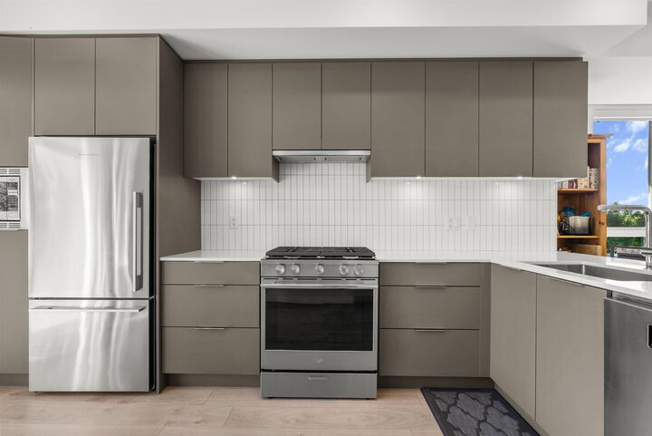 Property Photo: 4292 Wolf Way 39 BC V4M 0E1