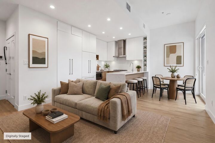 Property Photo: 3131 Murray Street 626 BC V3H 0L9