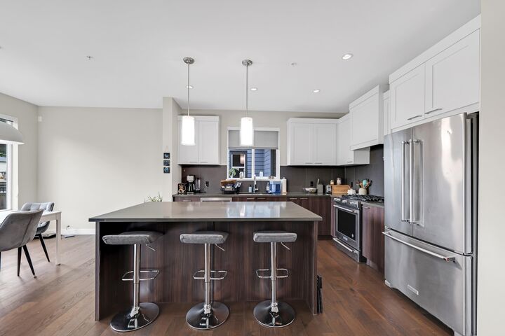 Property Photo:  39340 Falcon Crescent  BC V8B 0Y9 