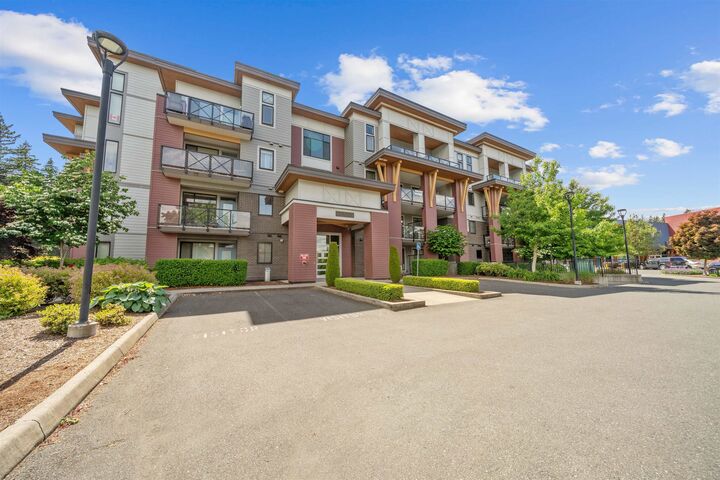 Property Photo: 45513 Market Way 111 BC V2R 6A5