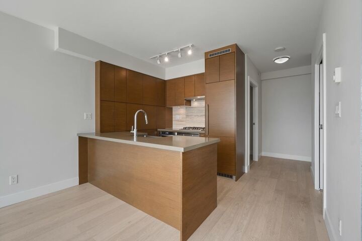 Property Photo:  535 Smithe Street 2404  BC V6B 0H2 
