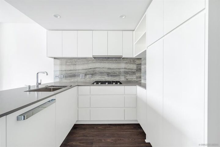 Property Photo: 450 Westview Street 1003 BC V3K 6C3