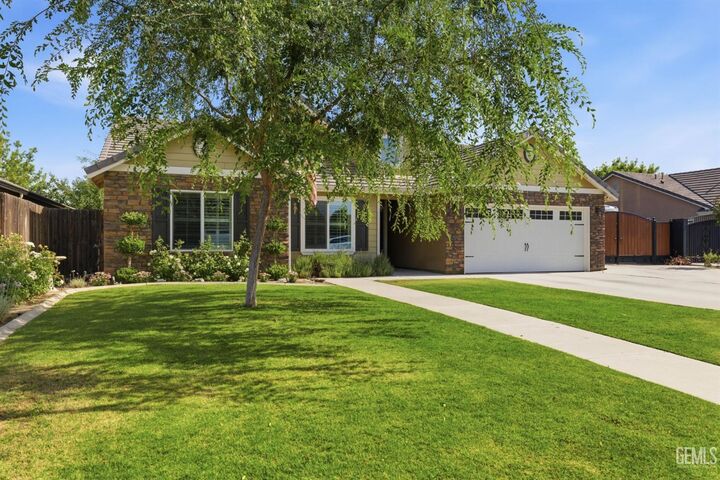 Property Photo:  14908 Cotton Blossom Avenue  CA 93314 