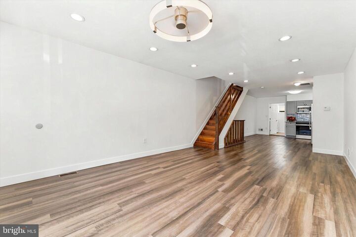 Property Photo:  601 Watkins Street  PA 19148 