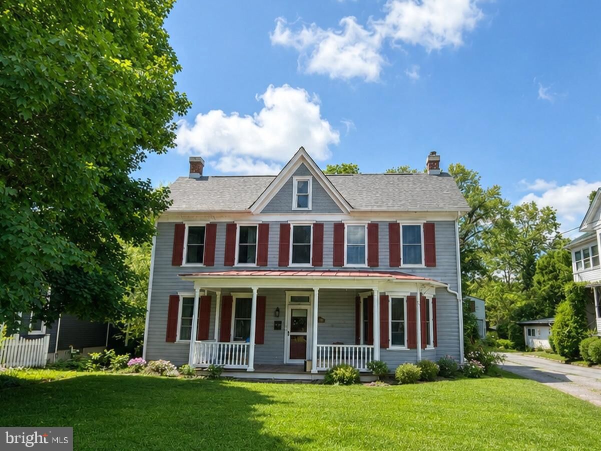 Property Photo: 519 Fairmont Avenue VA 22601