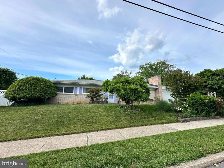 Property Photo:  20 Citadel Drive  PA 17011 