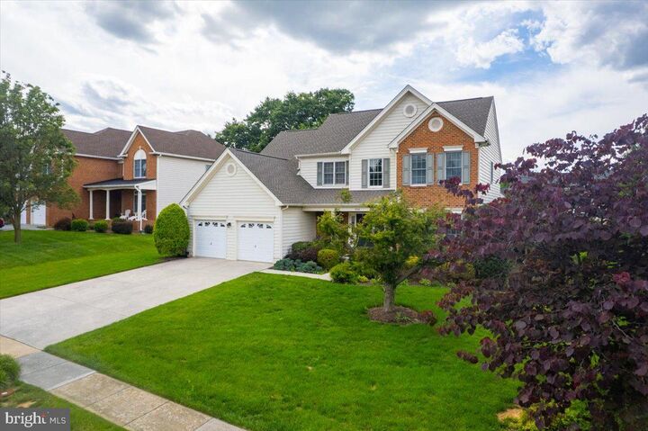 Property Photo: 926 Meadow Court VA 22601
