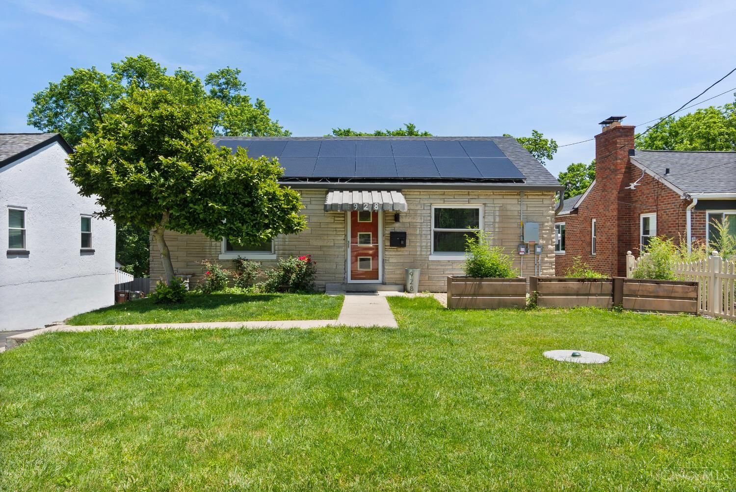 Property Photo:  928 Oak Avenue  OH 45215 