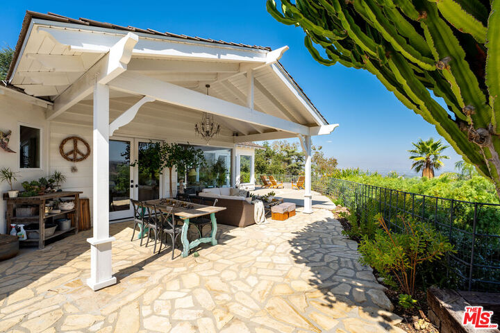 Property Photo:  4530 San Blas Ave  CA 91364 