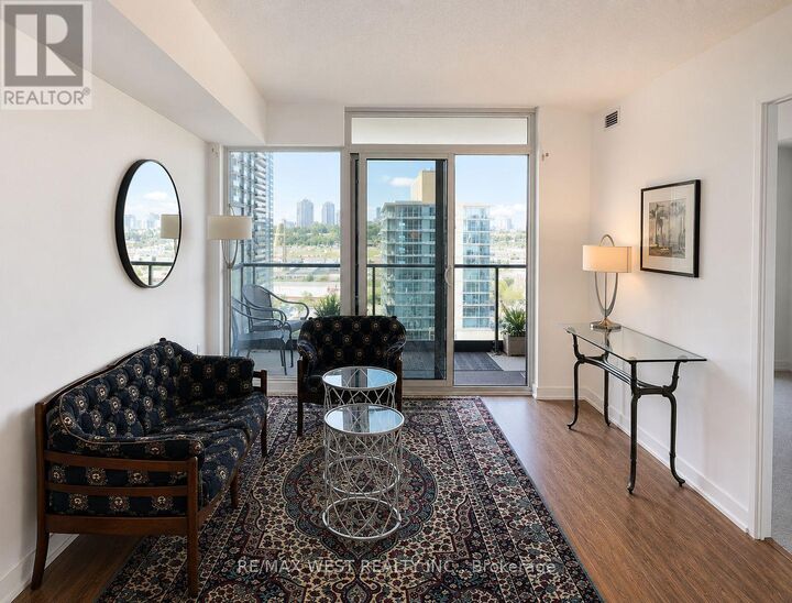 Property Photo: 33 Singer Court 1208 ON M2K 0B4