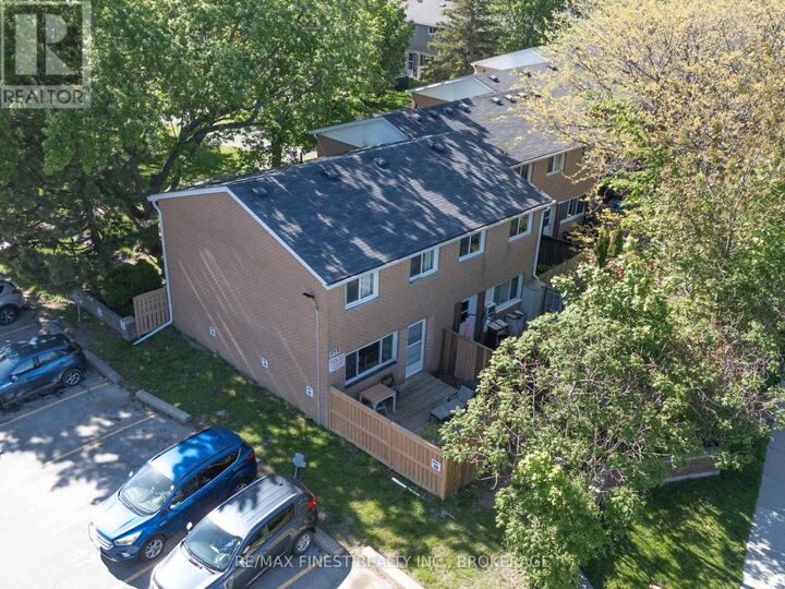 Property Photo: 258 Queen Mary Road 50 ON K7M 2B2