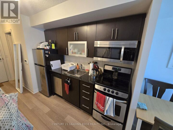 Property Photo: 50 Town Centre Court 2607 ON M1P 0A9