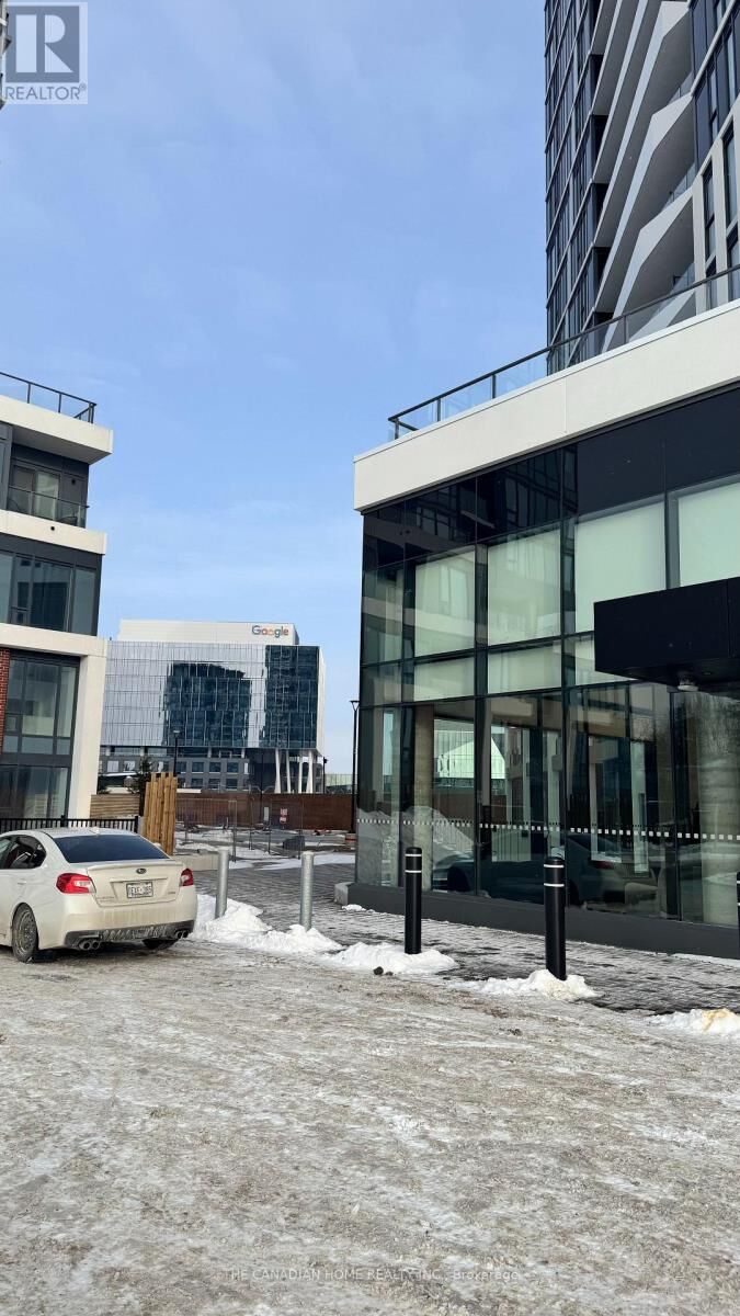 Property Photo:  25 Wellington Street 3305  ON N2G 0G5 