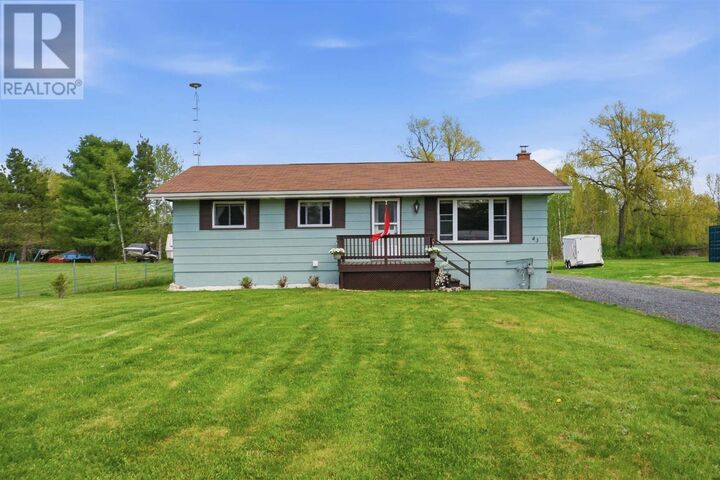 43 Mississagi Cres — photo 1