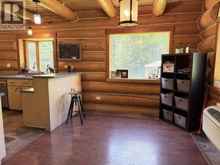 Property Photo:  2827 Woodridge Road  BC V0J 1P0 