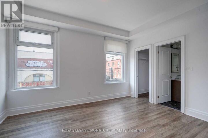 Property Photo: 1 Lansdowne Avenue 2B ON M6K 2V7