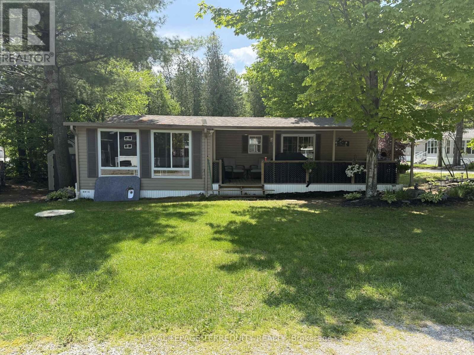 Property Photo: 16 Rockhaven ON K0L 2H0