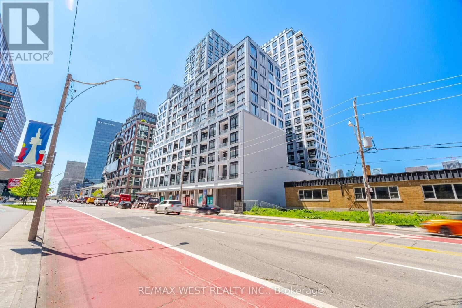 Property Photo:  15 Richardson Street 2101  ON M5A 0Y5 