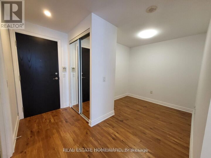 Property Photo:  500 Doris Avenue 2620  ON M2N 0C1 