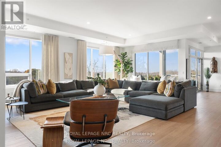 Property Photo: 77 Yates Street 601 ON L2R 0C4