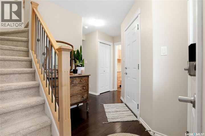 Photo de la propriété:  2 5005 Central Avenue  SK S0K 4R0 