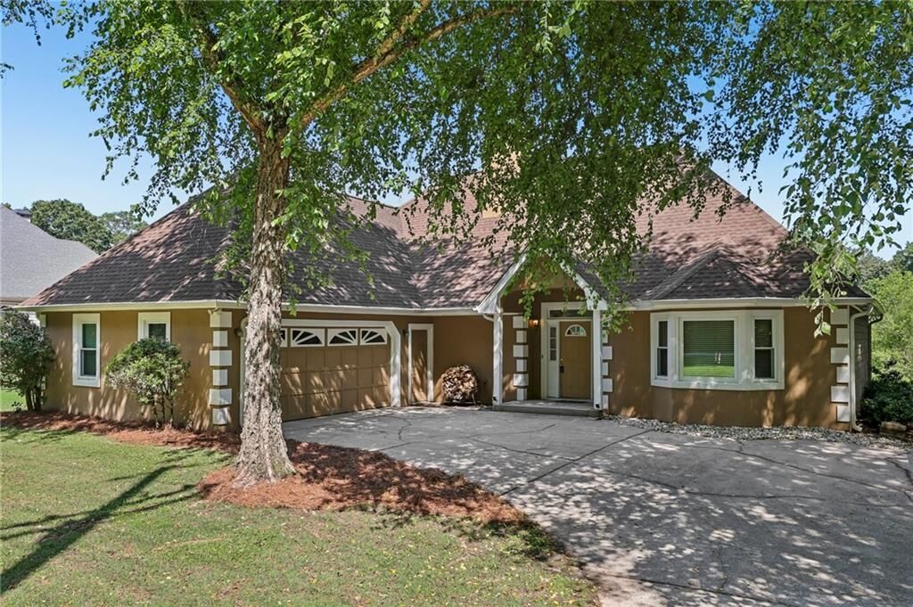Property Photo: 230 County Line Auburn Road GA 30011