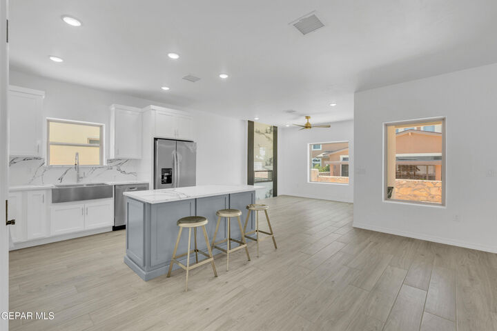 Property Photo: 871 Country Club Road 4C TX 79932