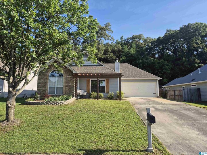 Property Photo: 441 Summerchase Drive AL 35040