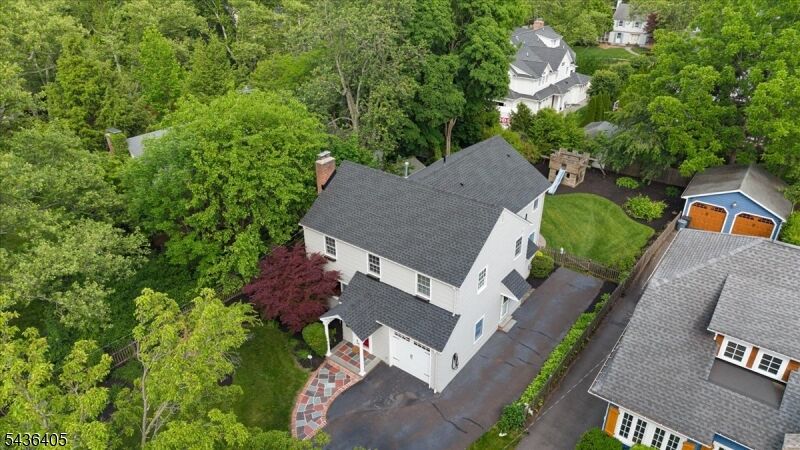 Property Photo: 424 Colonial Ave NJ 07090