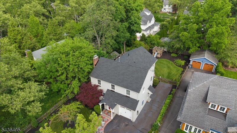 Property Photo: 424 Colonial Ave NJ 07090