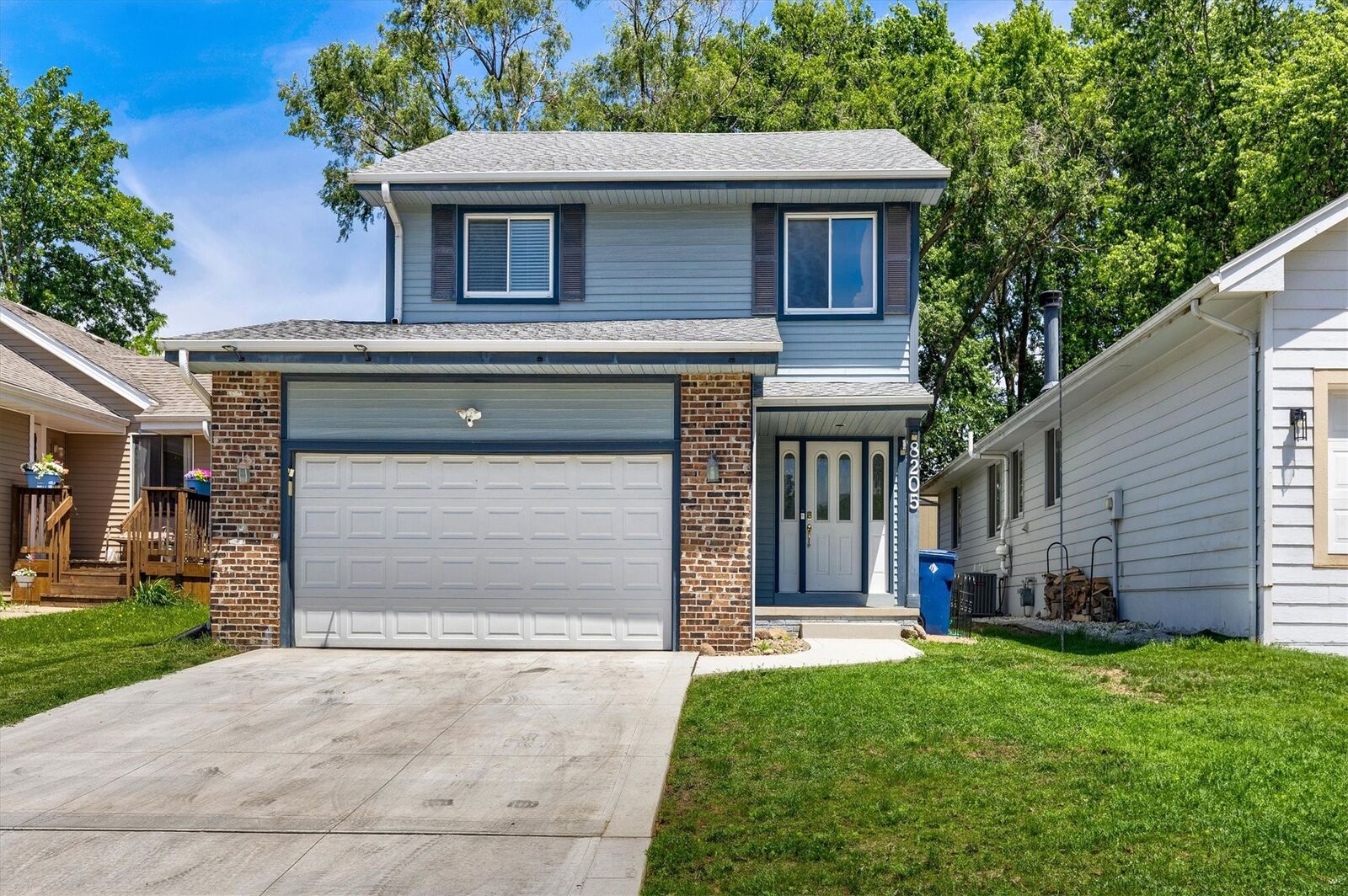 Property Photo: 8205 Alpine Drive IA 50322